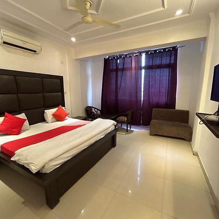 Hotel Amber Palace Dehradun Zewnętrze zdjęcie